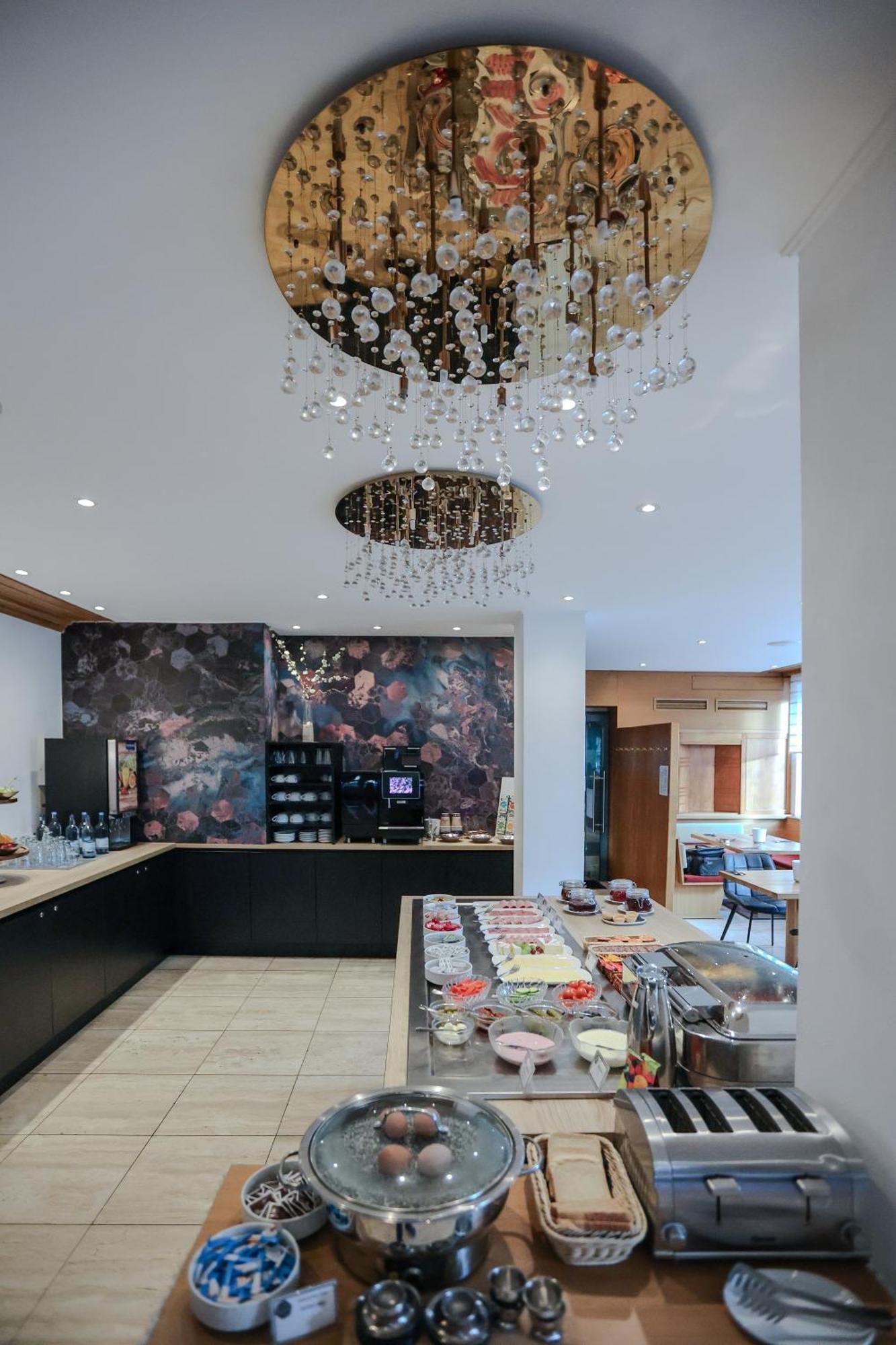 Arthotel Ana Flair Nordlingen Bagian luar foto