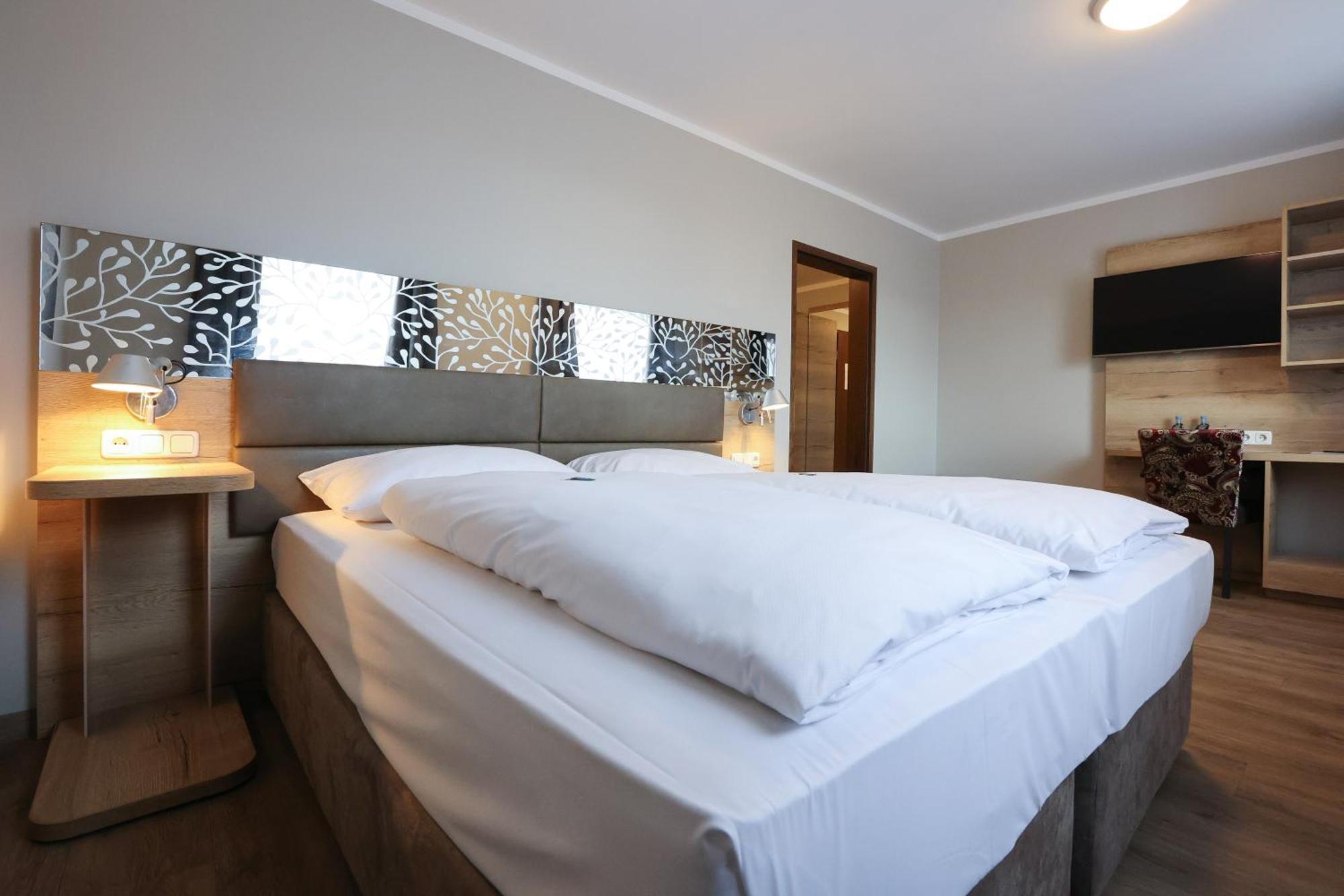 Arthotel Ana Flair Nordlingen Bagian luar foto