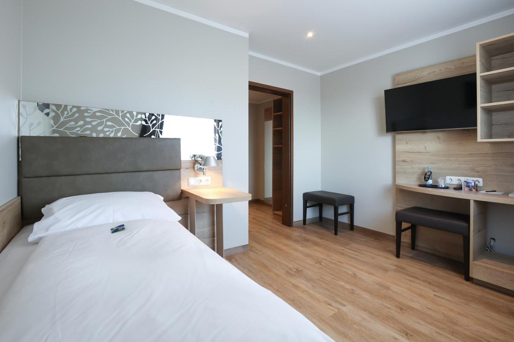 Arthotel Ana Flair Nordlingen Bagian luar foto