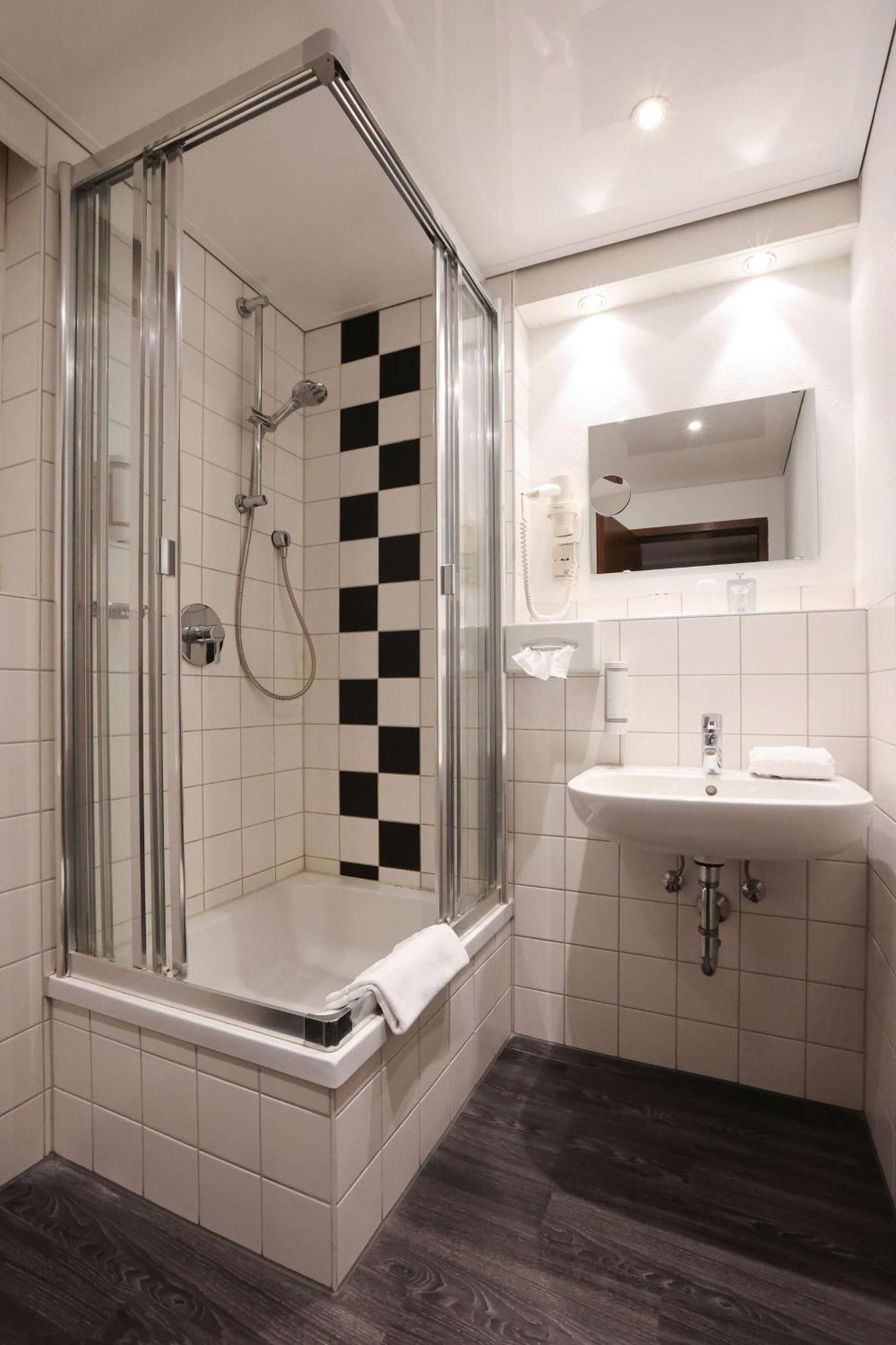 Arthotel Ana Flair Nordlingen Bagian luar foto